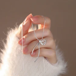 Exquisite Clavicle Chain Elegant Bow Pendant Necklace Fashionable and Simple Jewelry Accessories Collarbone Chain for Women