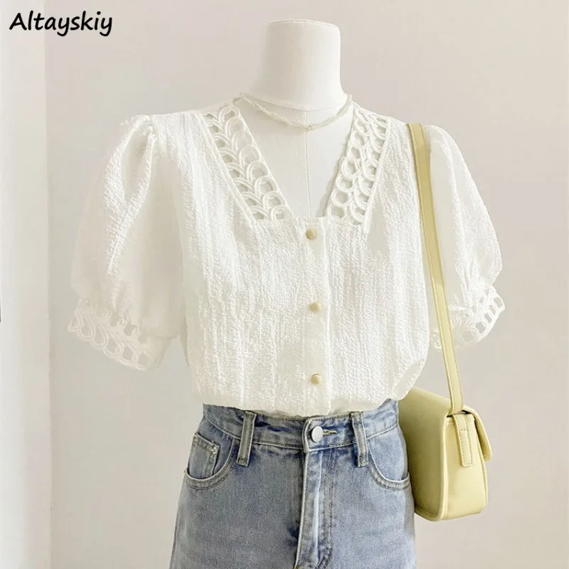 

Shirts Women White V-neck Hollow Out Short Sleeve French Style Loose Stylish Commuting Student Harajuku Clean Fit Chiffon Summer