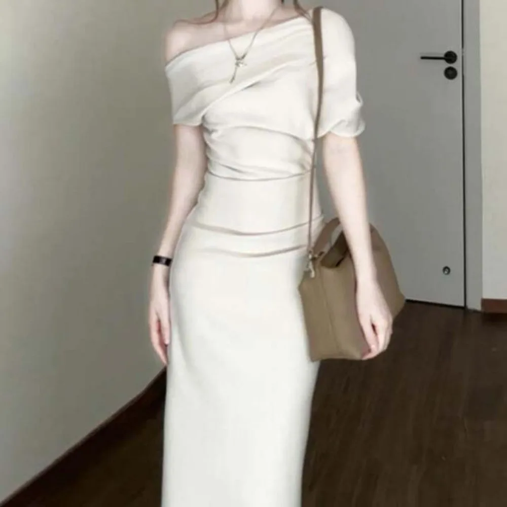 

Long Sloping Shoulder Long Dress Temperament Solid Color Slim Fit Long Skirt French Sweet Off Shoulder Korean Style Dress Lady