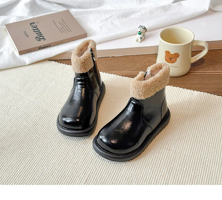 2026 England-Style Winter-Modestiefel für Mädchen, Verdickte Warme Kunstfell-Schneestiefel, Weichsohlige Rutschfeste Modestiefel für Mädchen – Detail 15