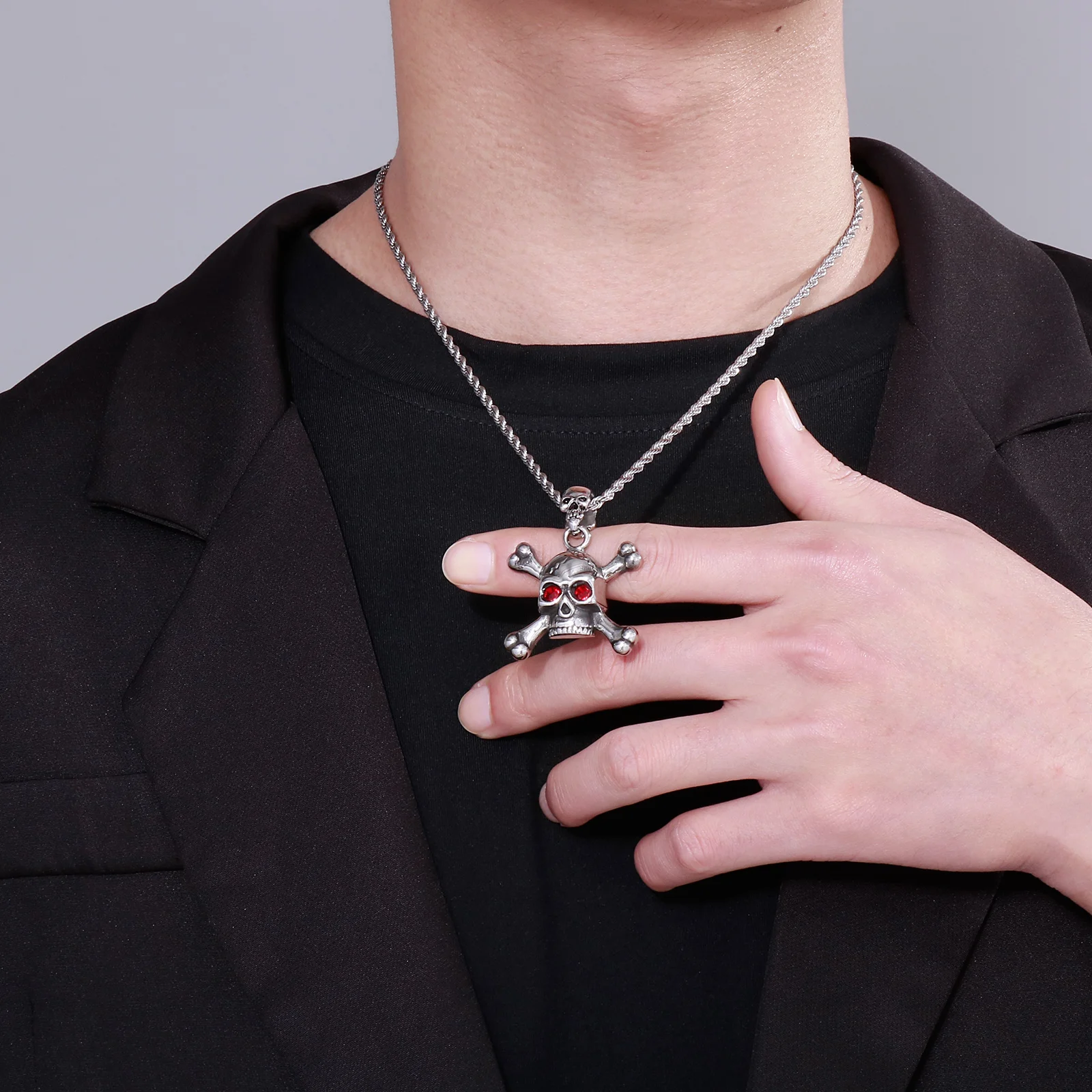 Fongten kalung tengkorak mata - Men Accessories Singapore ulasan dan harga