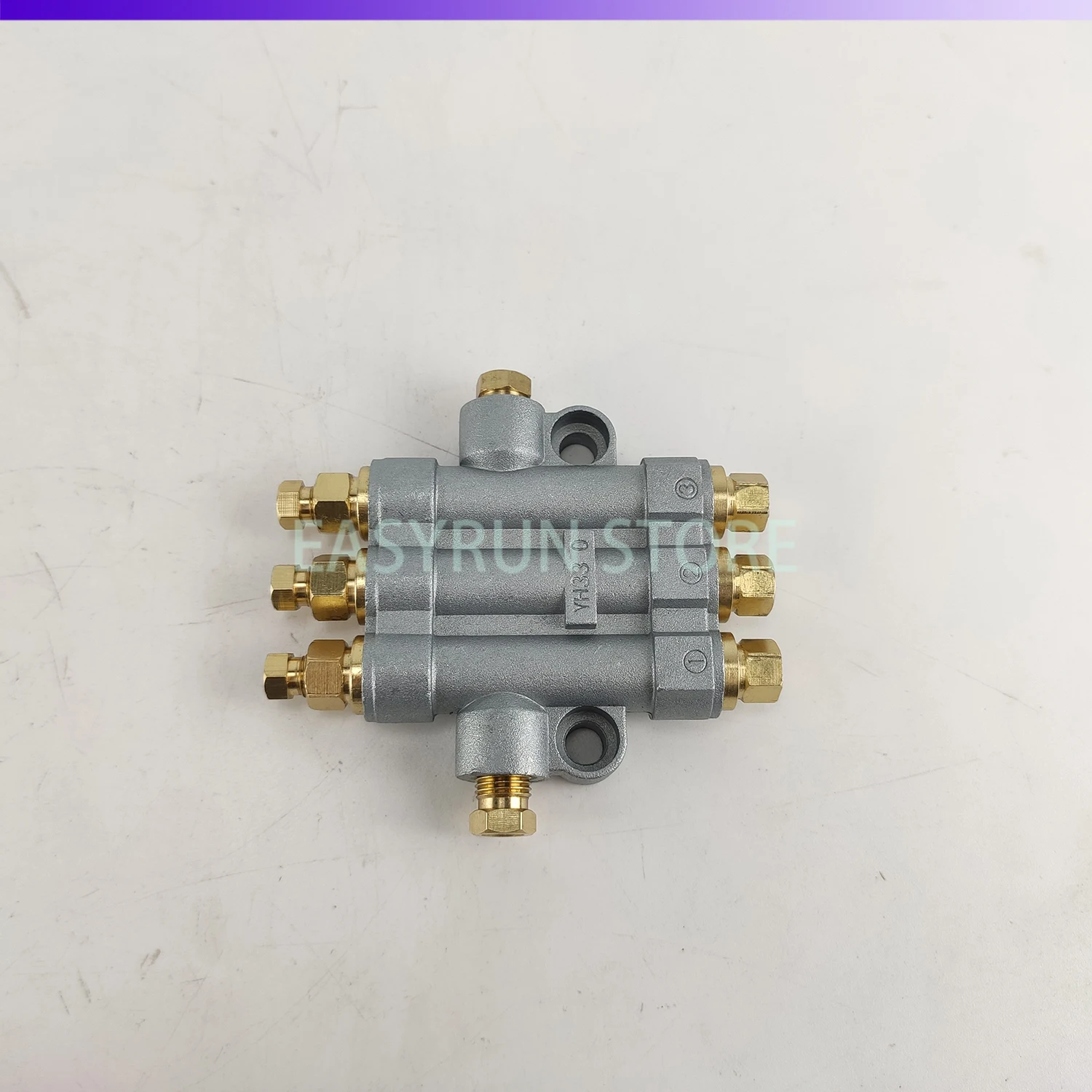 YH33 Volumetric Distributor Oil Discharge Quantitative Oil Separator Injection Molding Machine in 6mm out 4mm