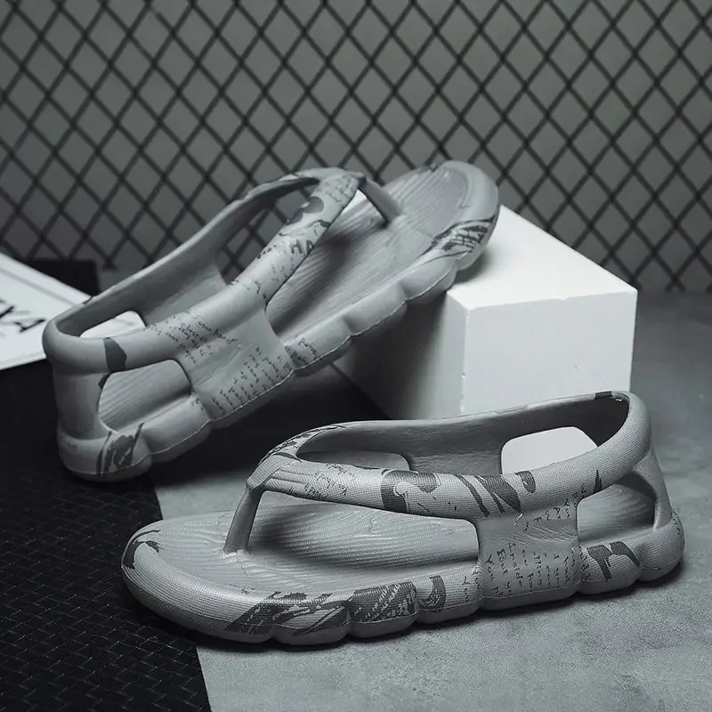 

Шлепанцы Мужская обувь Резиновая обувь на плоской подошве в Добро пожаловать Оптовая продажа Ева Большой размер Летняя распродажа Дизайн ПВХ Новая низкая цена 2025 Мужские сандалии