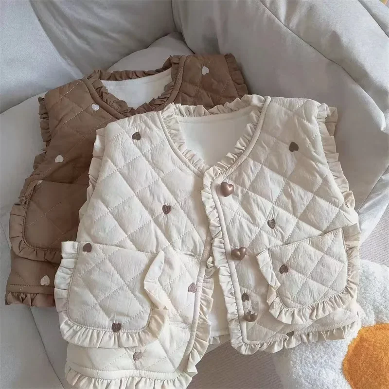 

Baby Girls Velvet Linning Warm Waistcoat Autumn Winter Loveheart Embroidery Sleeveless Ruffles Quilt Vest Sweet Girls Clothes