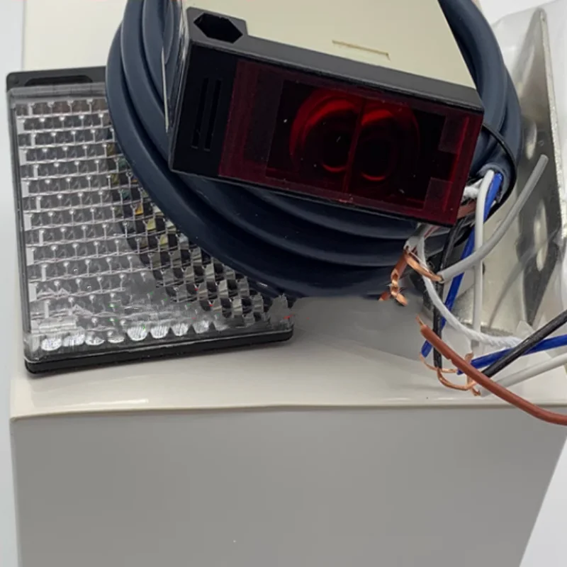 

Новый бесконтактный переключатель E3JK-TP13-L E3JK-TP13-D E3JK-TR14-C