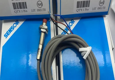 

PM08-02NE PM08-02PE Цилиндрические датчики приближения 100% новый оригинал