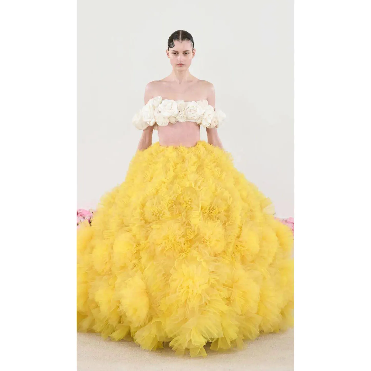 

Gorgeous Lush Tulle Skirts To Prom Party Puffy Yellow Long Women Skirts Tulle Ball Gowns Ruffled