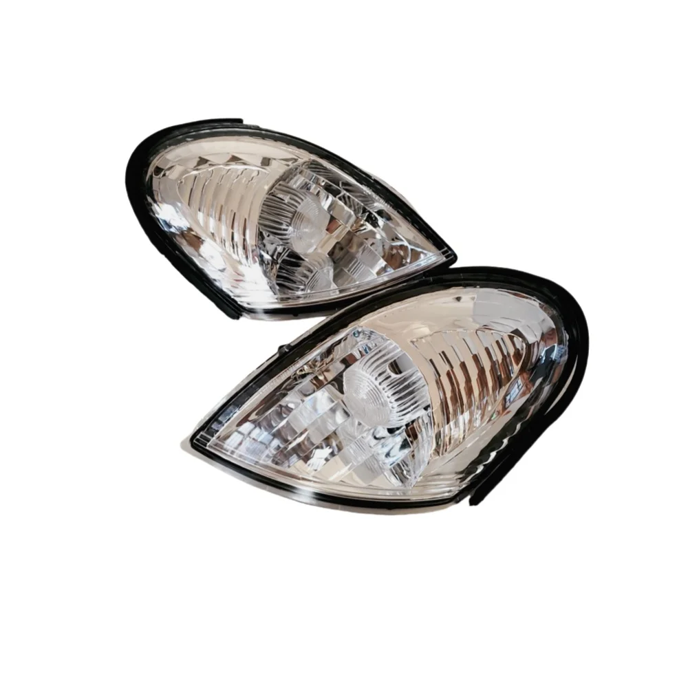 

1 Pair Car Front Corner Light For Nissan Bluebird Sylphy 00-03 Almera N16 00-02 Side Corner Lamp signal light