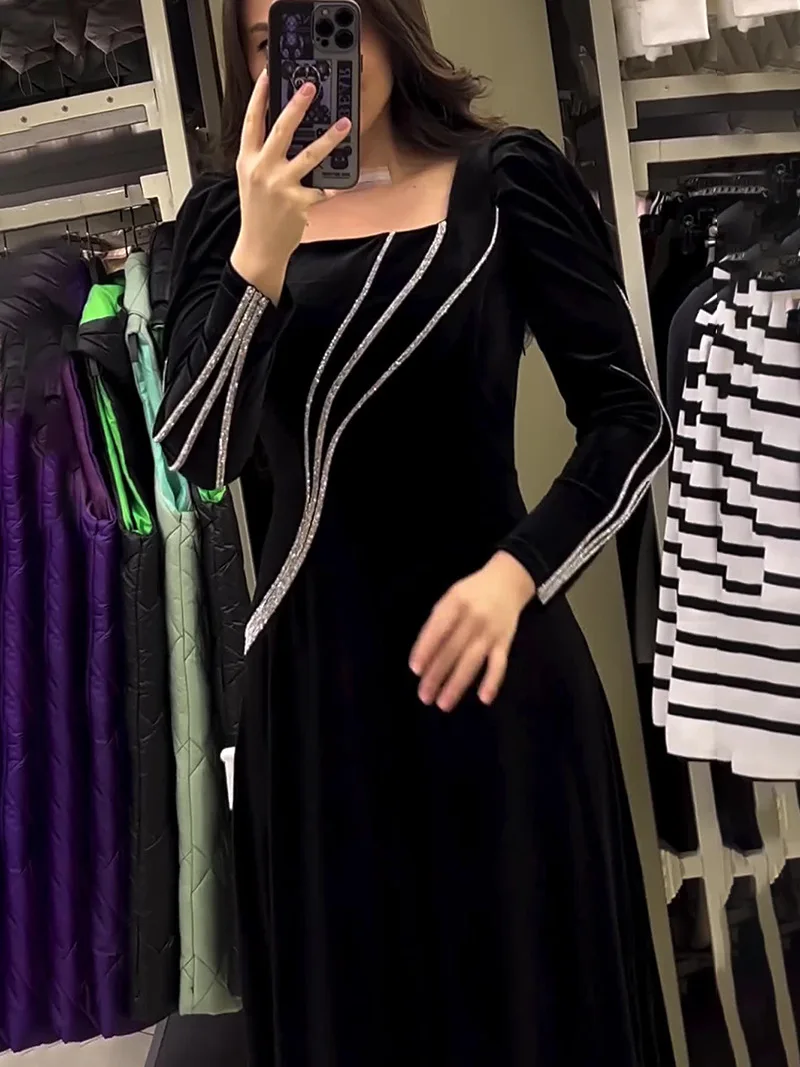 2024 Spring Autumn Dubai Abaya Muslim For Women Elegant Velvet Maxi A Line Dress Kaftan Marocain Ramadan Robe Femme Musulmane