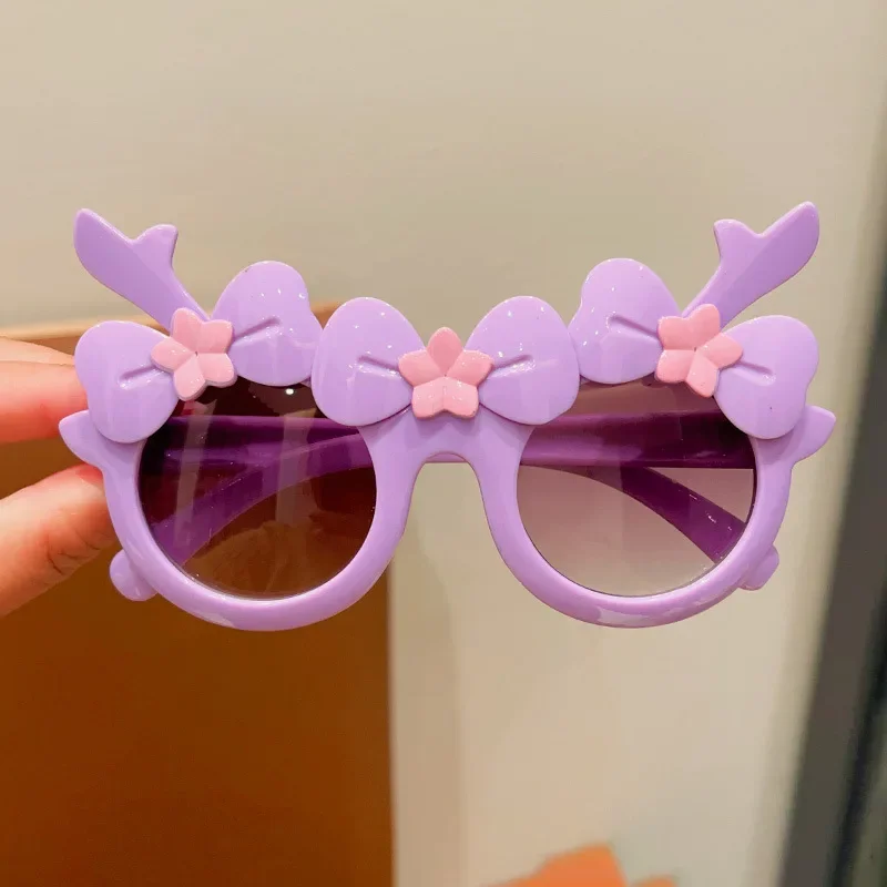 Cute Children's Halloween Sunglasses Fashion Christmas Deer Boy Sun Glasses Girl lovely bow Eyewear Baby Cool Walk Show