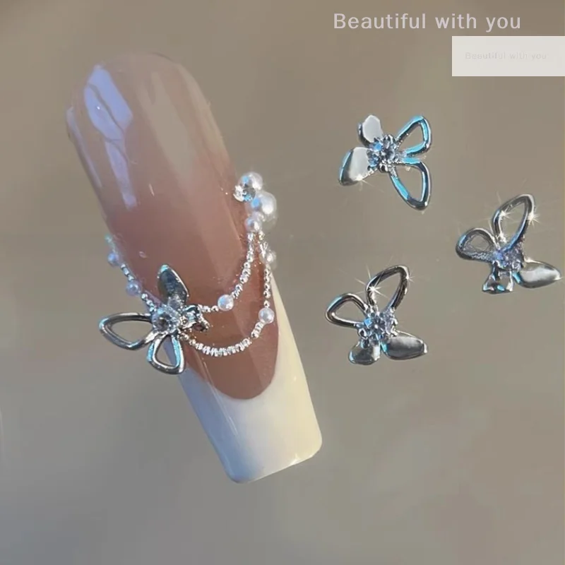 2PCS 3D Schmetterling Nagel Zubehör Zirkon Funkelnden Diamant Mini Verschönerung Nagel Dekoration Nagel Schmetterling Bohrer