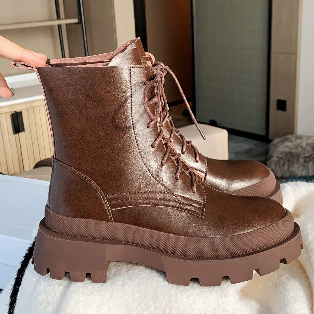 

Women's genuine leather lace-up thick sole platform flats autumn motorcycle ankle boots punk female casual short booties shoes