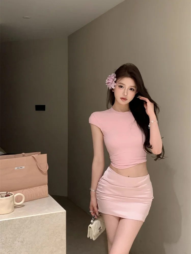 Conjunto F Faionável: Cseta Rosa de Manga Curta Sexy e Saia  de Cintura Alta Modeladora - Conjunto de Duas Pe...