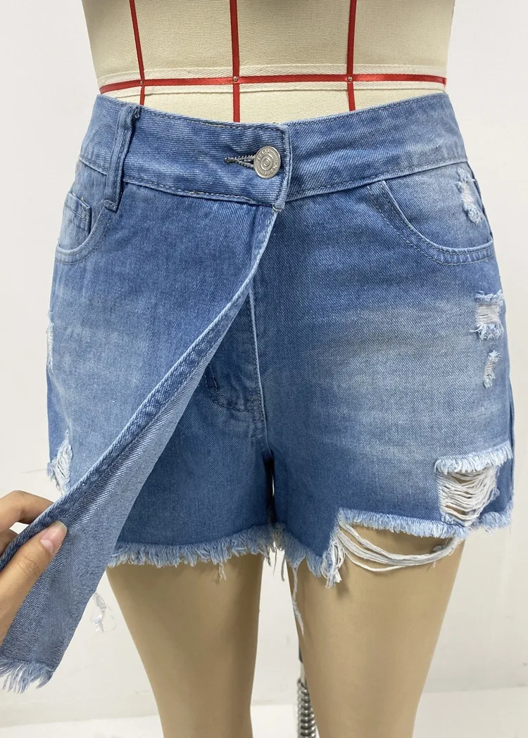 Jean Shorts Women Streetwear 2025 New Summer Fashionable and Versatile Casual Temperament Ripped Light Blue Denim Half Pants