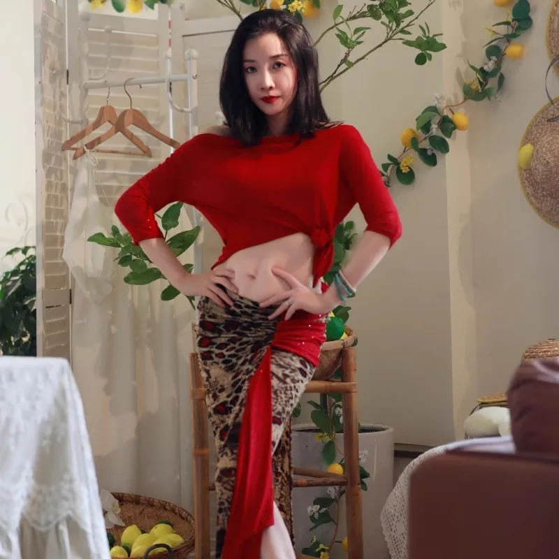 ที่กําหนดเอง Belly Dance เครื่องแต่งกาย Oriental Dance หรูหราฝึกเสื้อผ้า Limited Edition ชุดเดี่ยวแยกกระโปรงตาข่าย