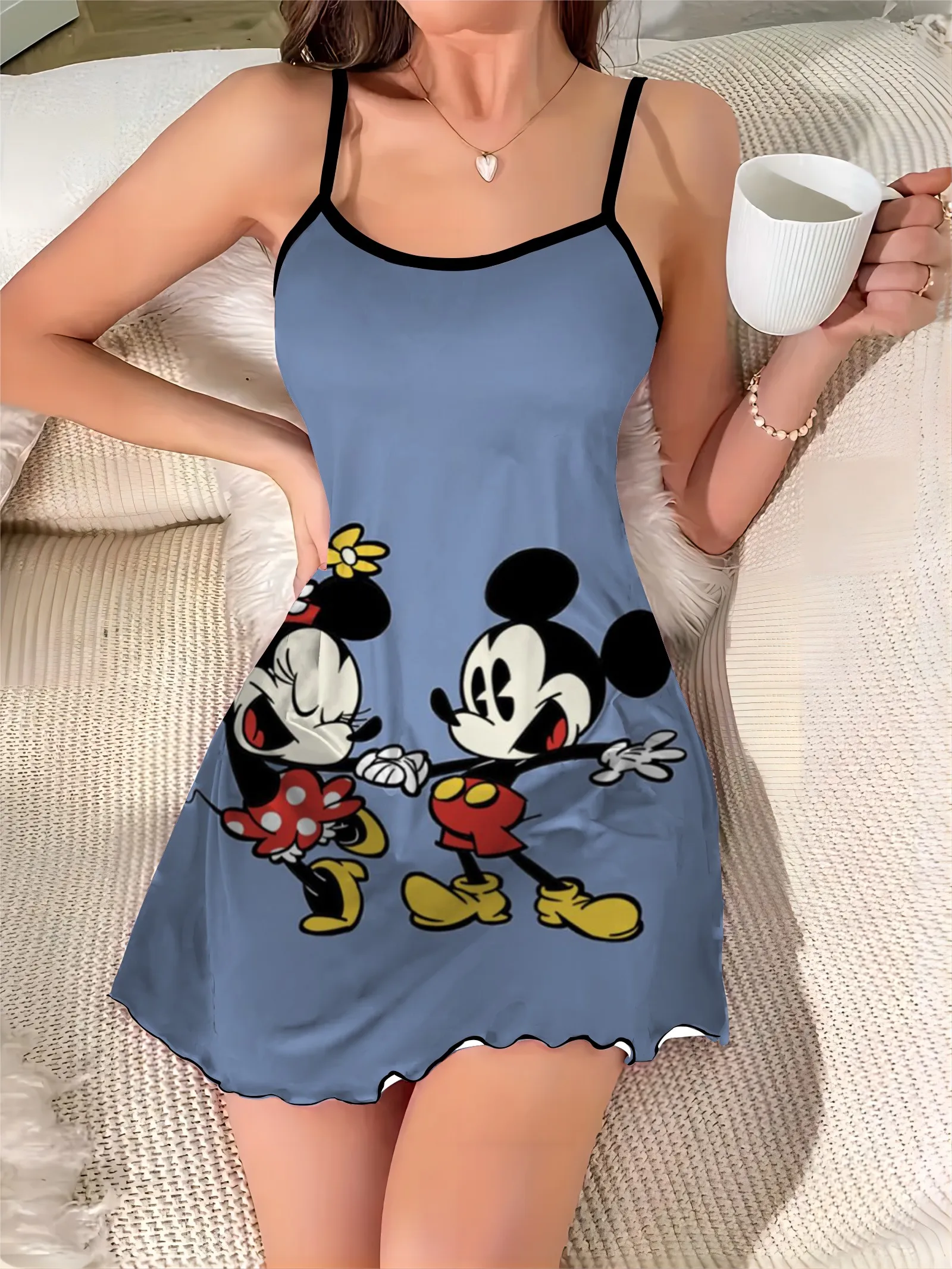 Disney-Mulheres Minnie Mouse saia de pijama cetim, gola redonda, guarnição de alface, vestidos elegantes, mini vestido sexy chique, moda verão, 2024