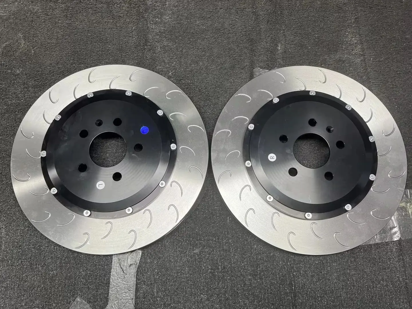 KOKO RACING Custom-made front and rear brake disc fitting heads for Ford Mustang Shelby 2016