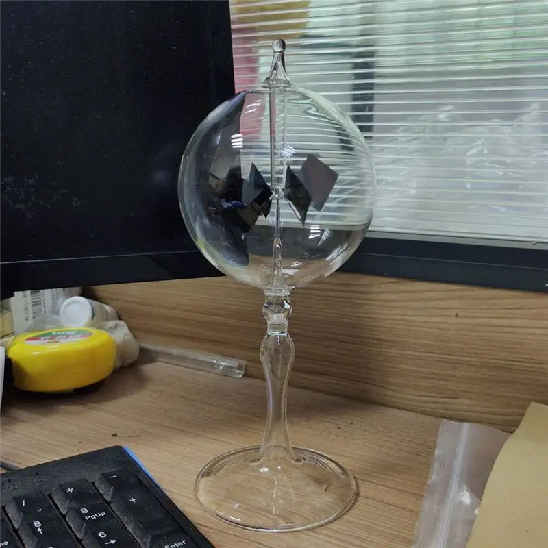 AA98 Solar Crookes Radiometer Sun Light Energy Vanes Tabletop Ornament for Table Entrance Living Room Cabinet Transparent