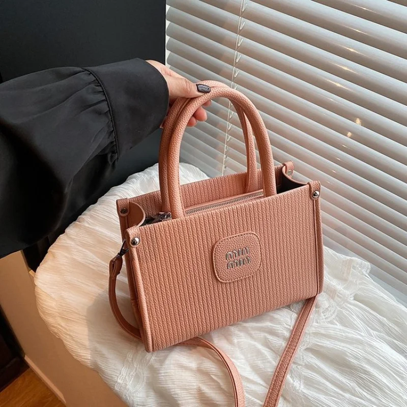 

High-End Luxury Brand Leather Women's Tote Bag Famous Designer Popular Classic Elegant Refined Craftwork Trendy Bag​