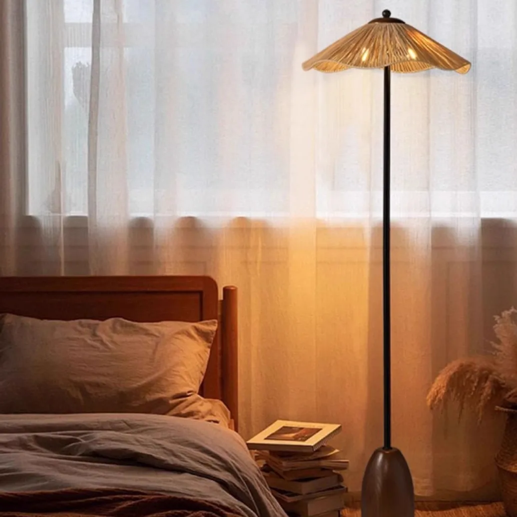 

New Chinese living room floor lamp medieval log retro atmosphere lamp solid wood straw bedroom bedside floor lamp