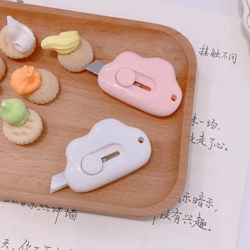 1 Piece Mini Pocket Cloud Art Utility Knife Box Knife Paper Cutter Craft Wrapping Refillable Blade Stationery