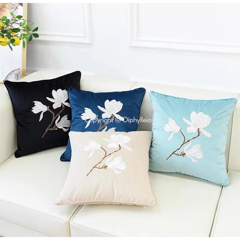 Diphylleia Black Velvet With Gold Embroidered Crown Cushion Cover Princess Prince Royal Crown Queen King Luxury Pillowcase 45x45 view 4