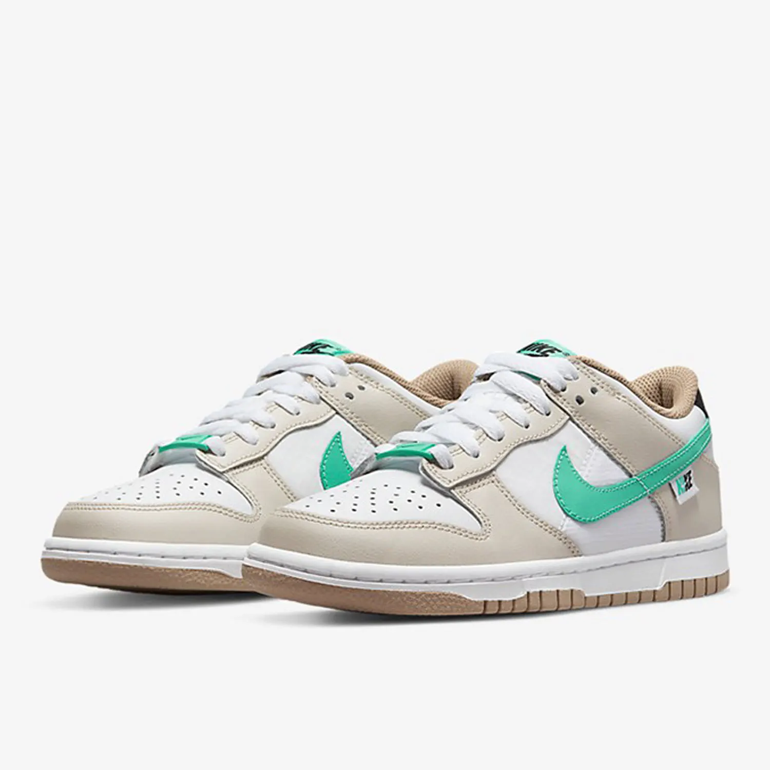 

Nike Authentic Dunk Low Women's GS Retro Sneakers DX6063-131