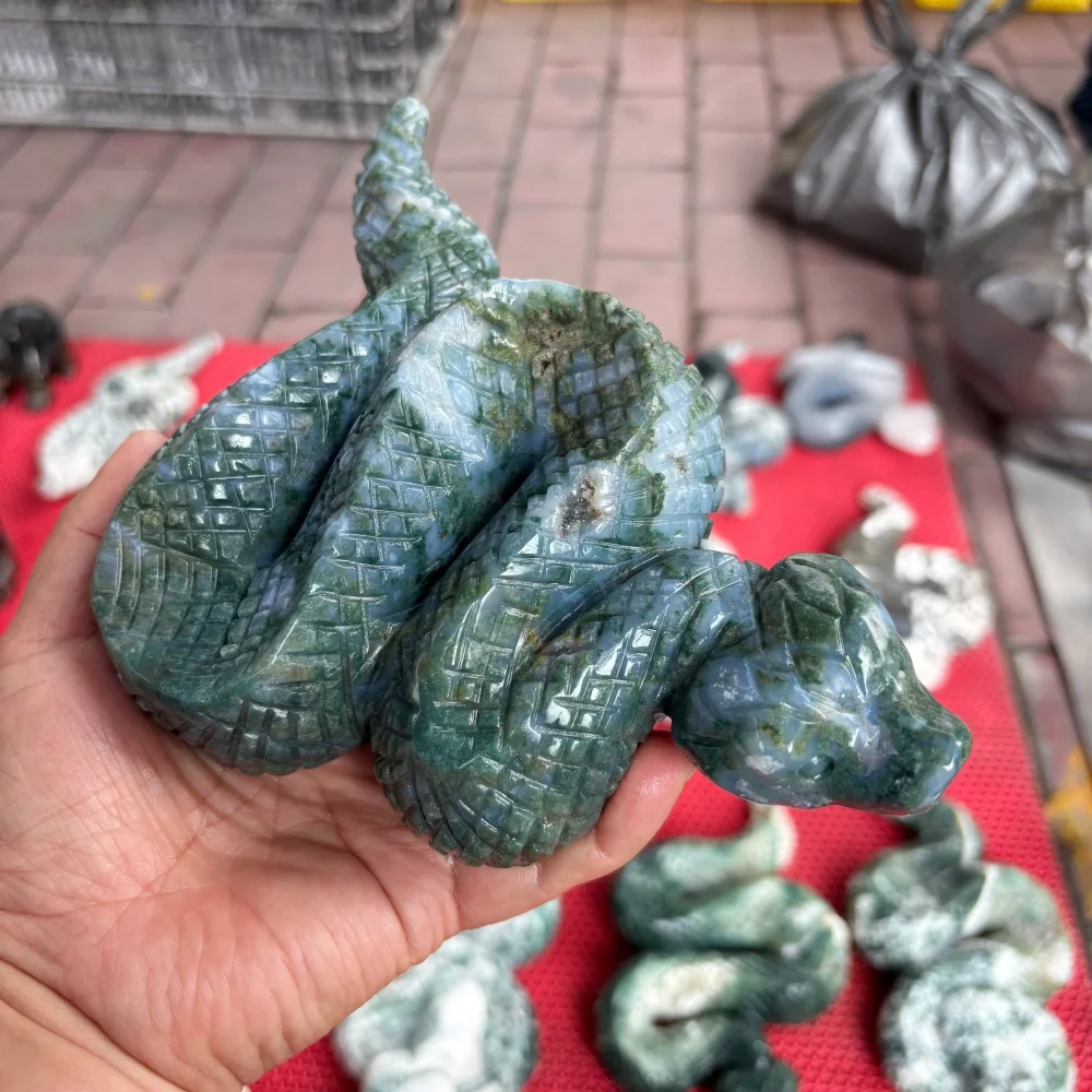 Natural Crystal Stone Volcanic Agate Coiled Snake Figurine Reiki Healing Gothic UV Fluorescent Hand Carved Stone Decor Gift