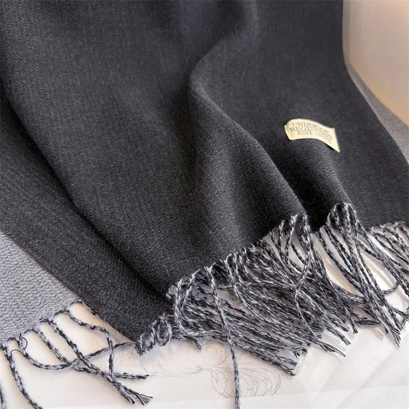 200*70cm Autumn Winter Women Designer Long Scarf 2024 Luxury Wraps Warm Fashion Vintage Solid Tassel Scarves Female Shawl Neck