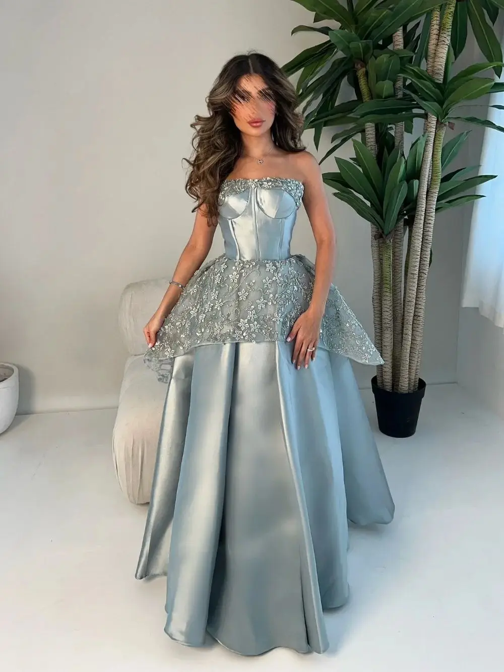 Customized Strapless Prom Dresses Beadings Strapless Pleat Long Dresses A-line Classic Exquisite Modern Style Evening Dress