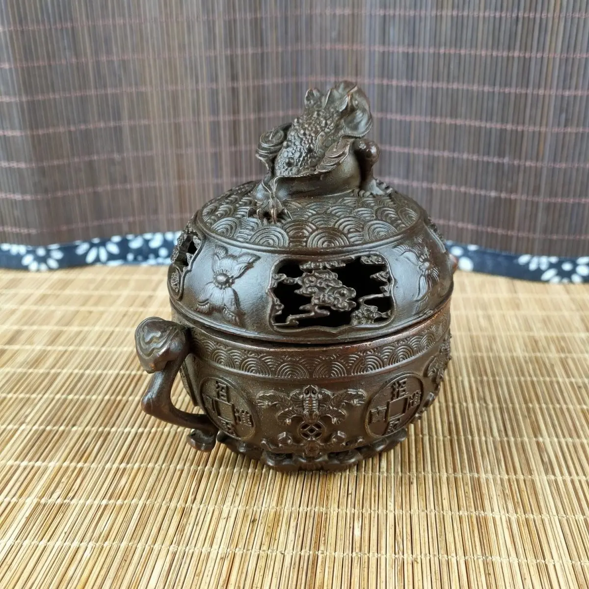 Ruyi toad furnace cornucopia Incense Burner Statue for Tea Home Decor Ornaments