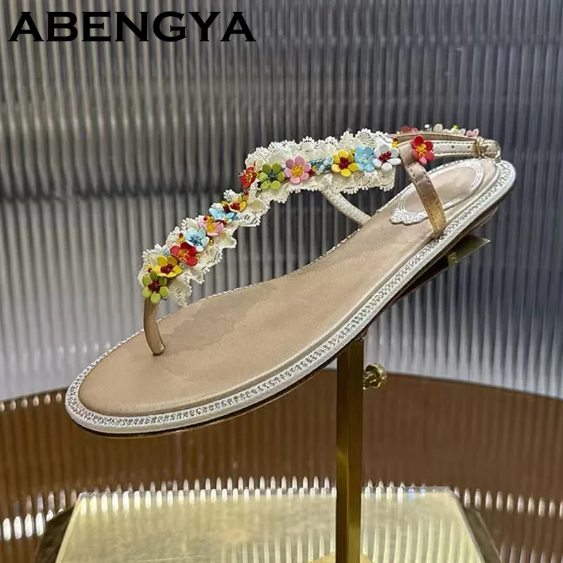 2026 Summer Fashion Flowers Flat Sandals Women Open Toe Ankle Buckle Flip Flops Crystal Sandals Casual Beach Sandalias Femininas