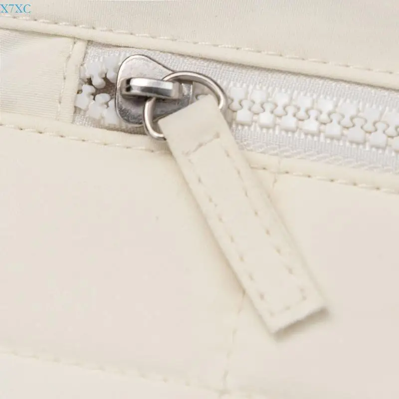 

X7XC Quilted Wristlet Clutch Keychain Wristlet Wallets Card Holder Coin Purse for Travel Sport Credit Card Holder Coin