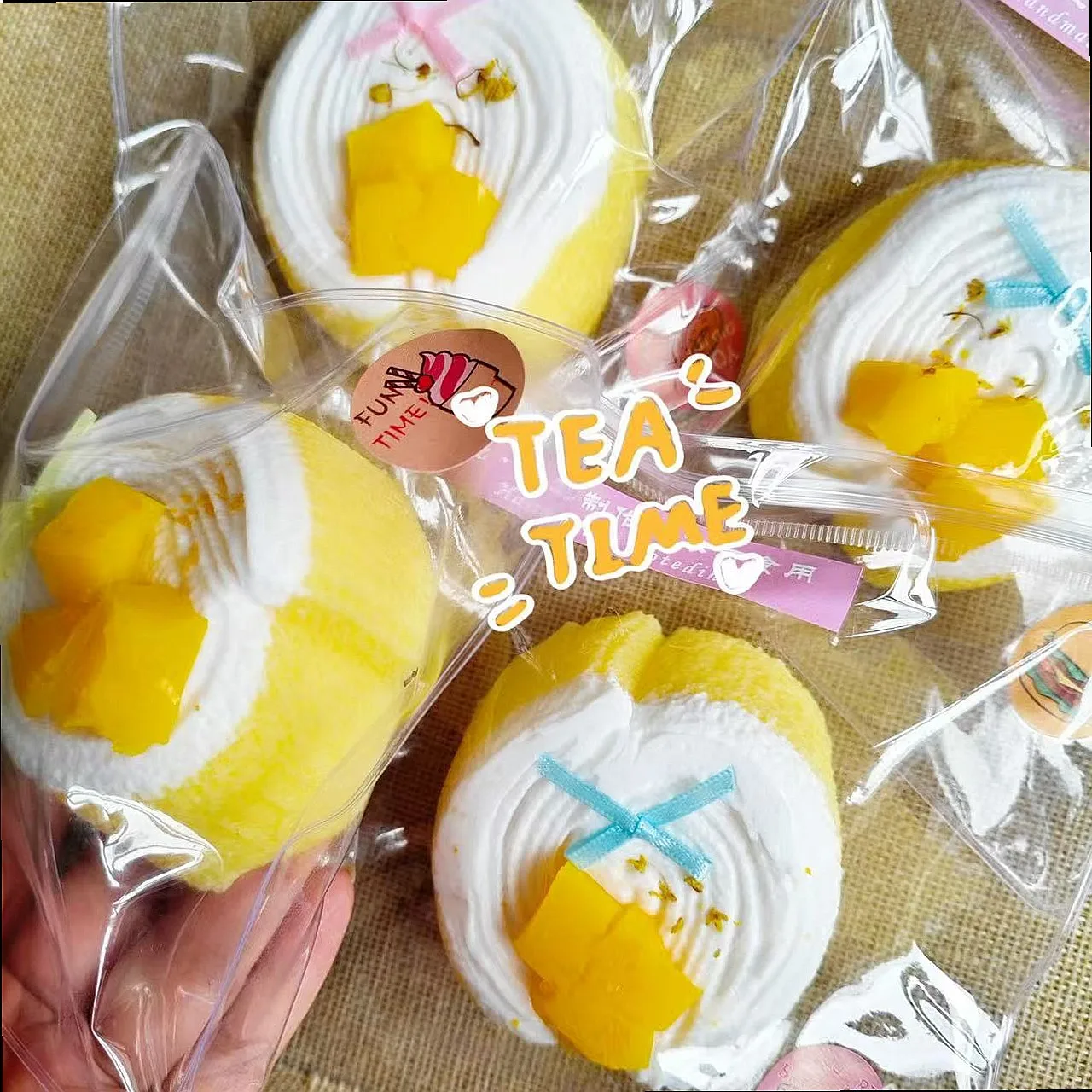 

Silicon Mango Cream Mochi Squishy Slow Rising Stress Relief Bread Toy