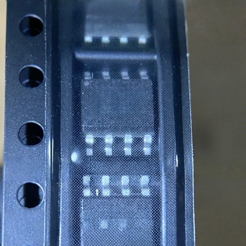 1-100PCS 42562I LT4256-2IS8 ATTINY44A ATTINY44A-SSU R5F21336CDFP R5F2133 SI5326B-C-GM SI5326B