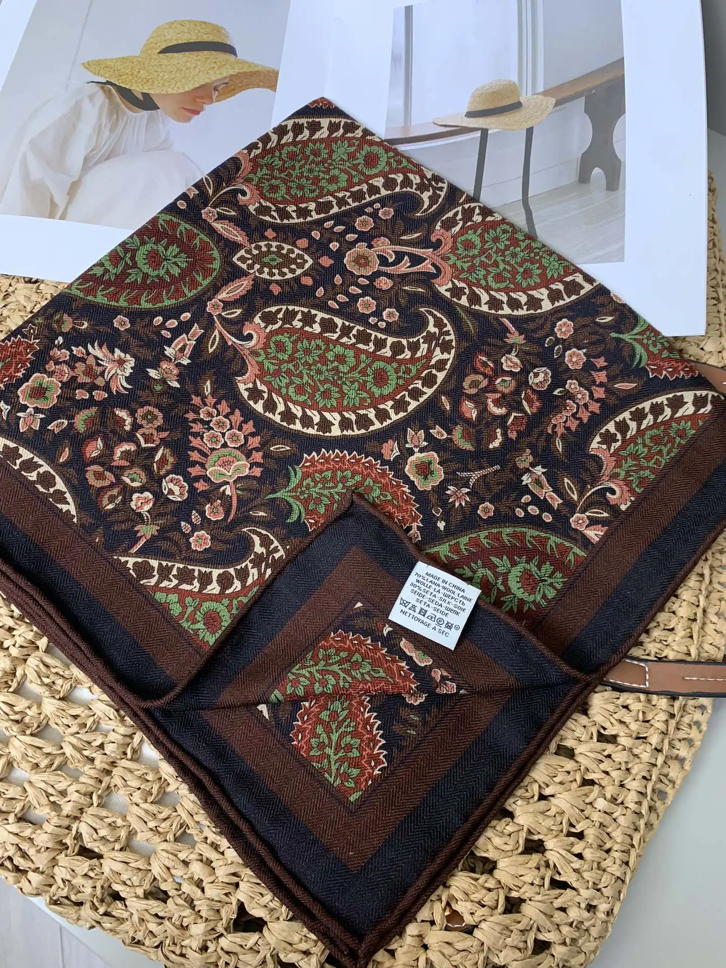 Retro Paisley Old Money Style 30% Silk 70% Wool Double Sided Scarf Shawl Neck Warmer Small Square Towel Multifunctional Winte...