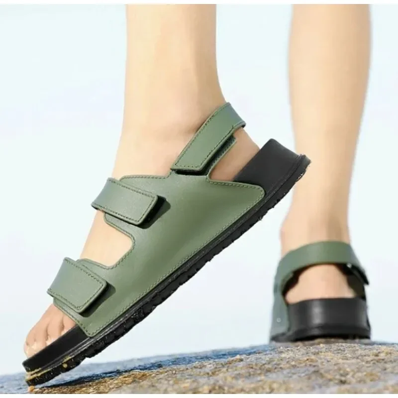 الصنادل الرجالية مضادة للانزلاق وخفيفة الوزن وناعمة وسريعة الجفاف ويمكن ارتداؤها على شبشب صيفي كاجوال كبير الحجم بلون واحد #1