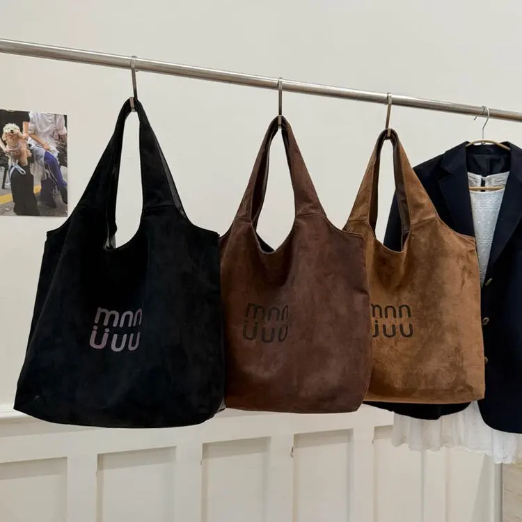 

2025 autumn 643 new commuter tote bag simple versatile commuter handbag large capacity casual shoulder bag