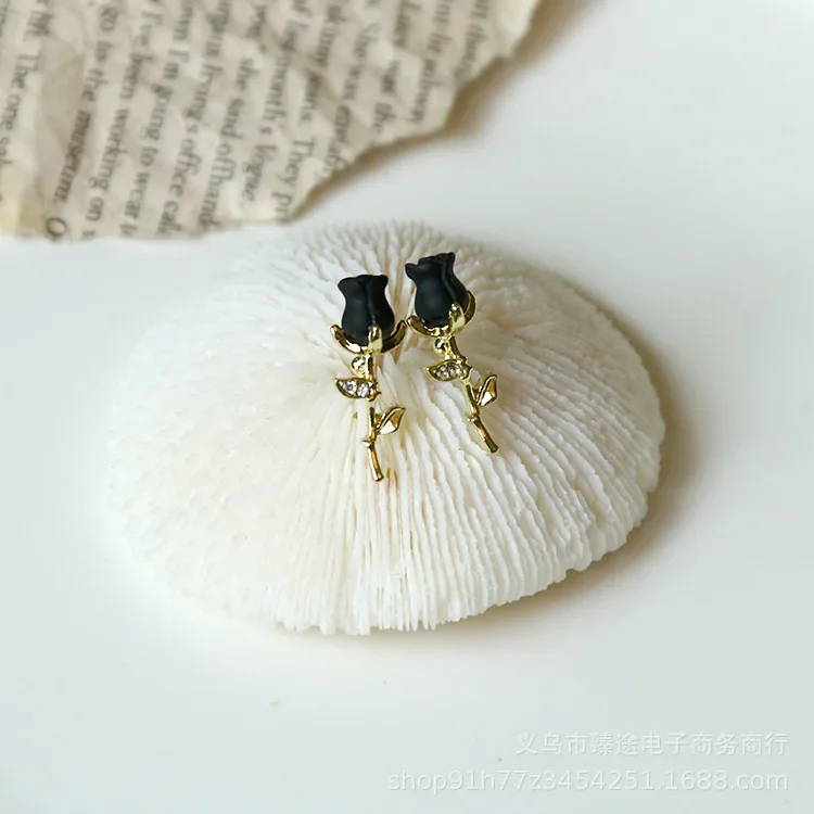 Boucles d'oreilles roses au design rétro français, fouet d'art, rouge, noir et blanc, bijoux de bricolage, accessoires exécutifs, 2 pièces