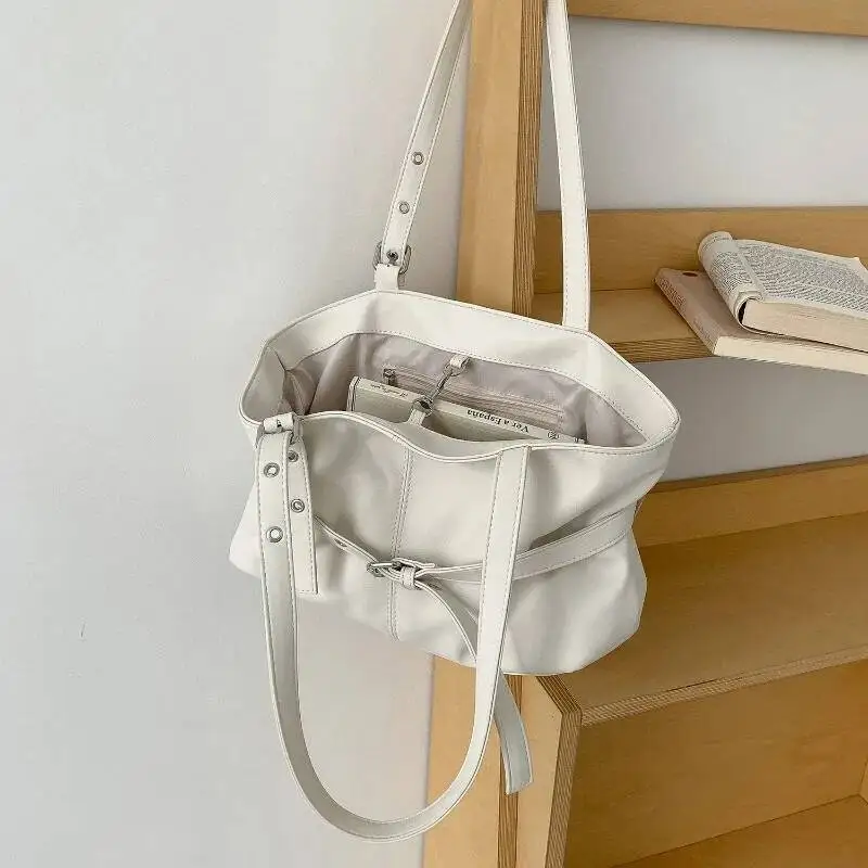 Design Fashion Office Lady Shoulder Bags Fairy Y2k Aesthetic Ins Elegant Handbags Casual Simple Underarm Bag Korean Women