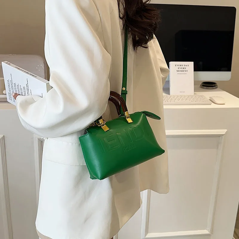 ‌ Новая женская сумка через плечо 2025 года — сумка через плечо большой вместимости, модная сумка-подушка, уникальная модная сумка-тоут