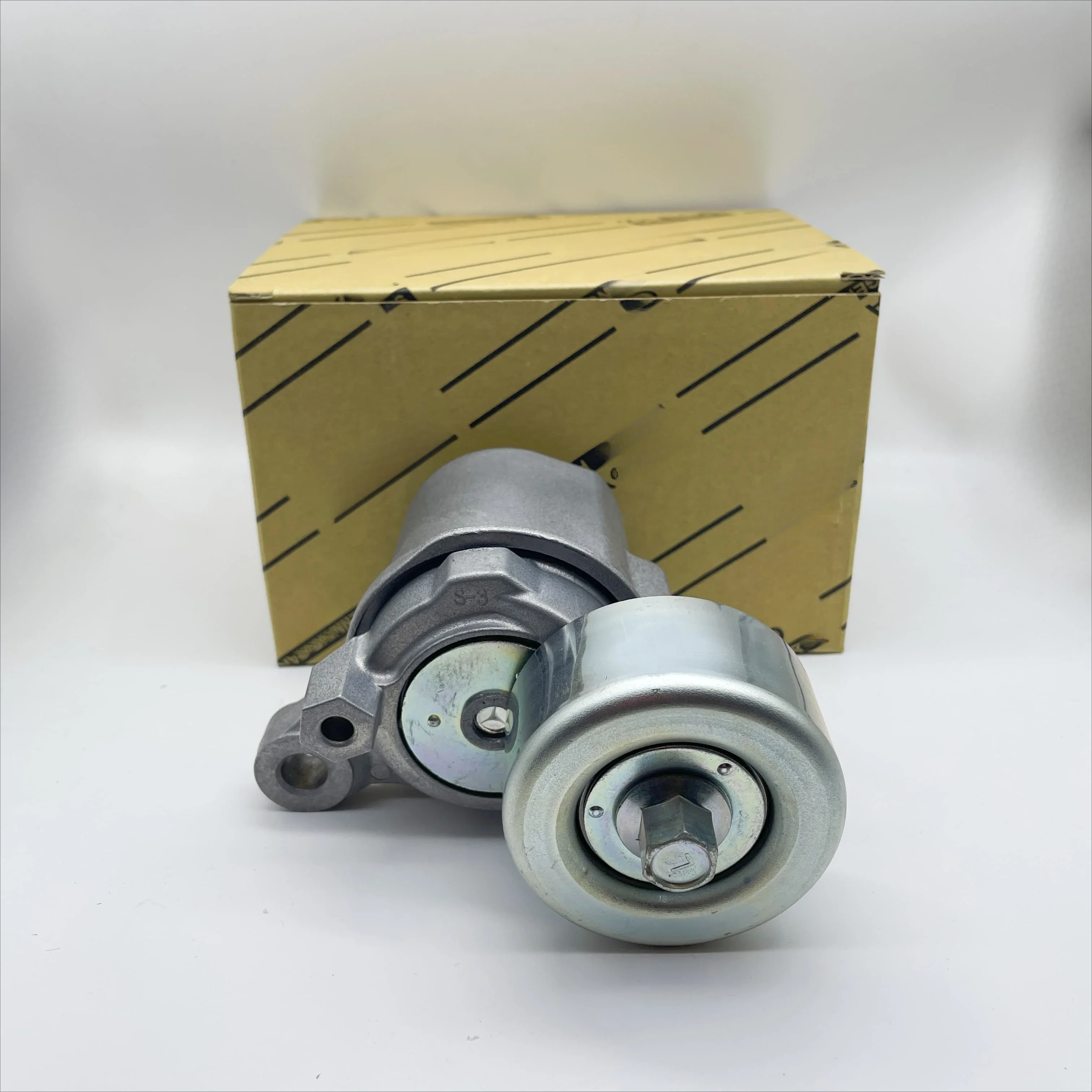 

Belt Tensioner Pulley For Toyota Land Cruiser Prado Lexus LM350 ES300 RX350 450h Camry Hiace 16620-31090 16620-0P010 16620-0P030