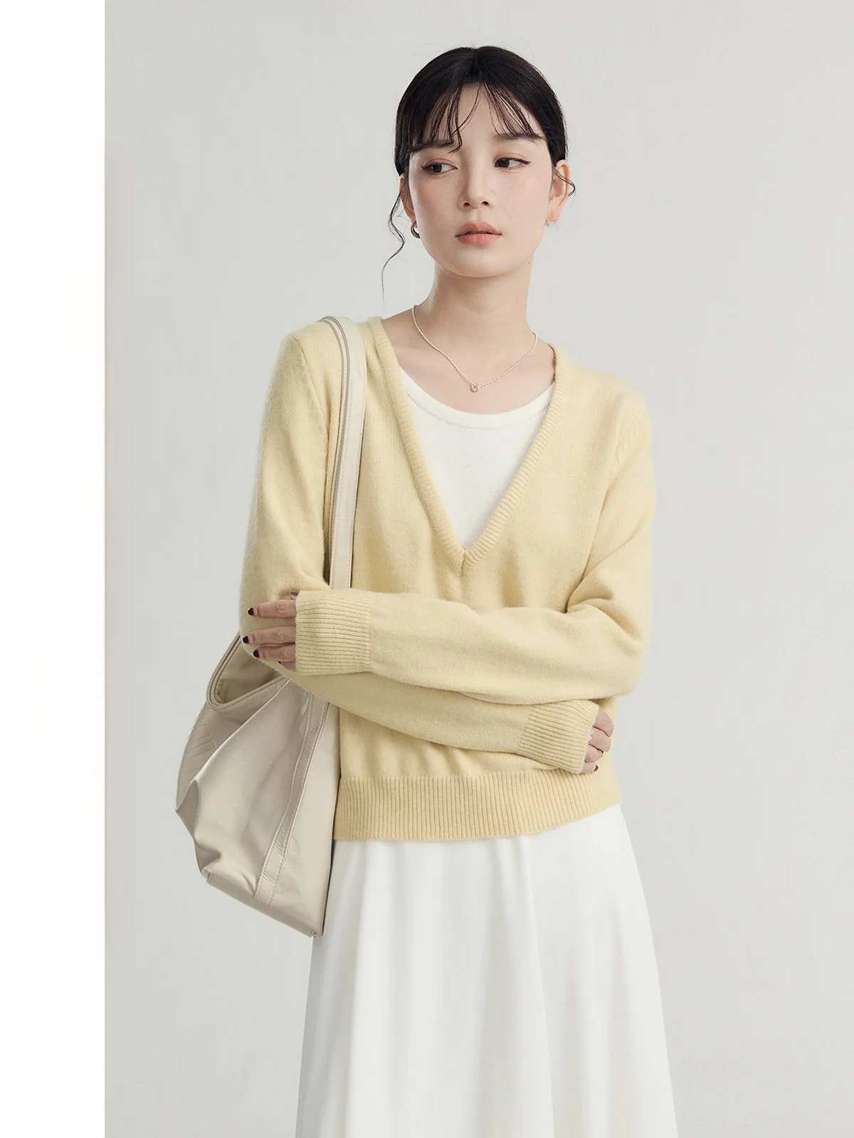

Guier Color Block Knitted Sweater Women's Spring New Gentle Atmosphere round Neck Top Fake Two-Piece Short Sleeve Loose Fit