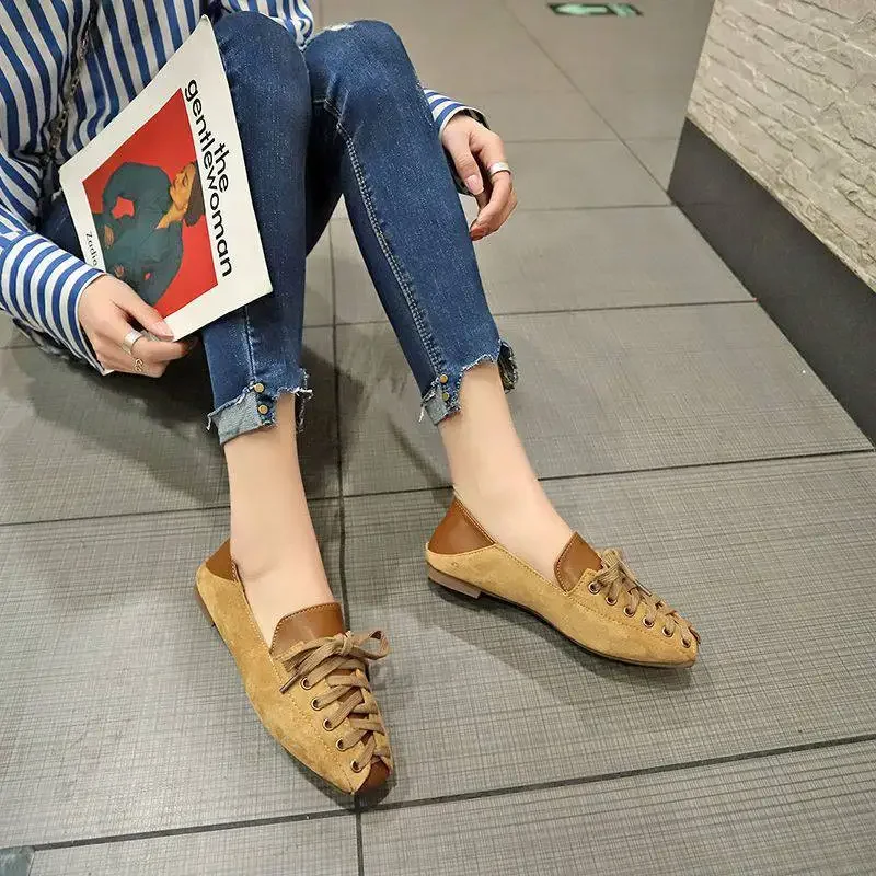 Damskie buty na co dzieล luksusowe eleganckie sztuczna skรณra dla kobiet Trend 2024 wygodne pลaskie modne buty na niskim obcasie