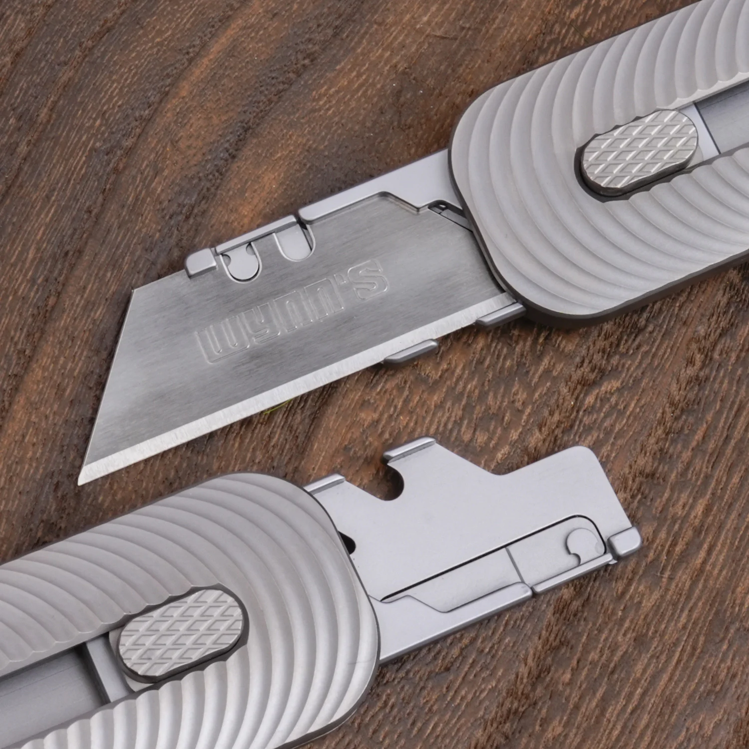 Titanium Alloy Practical Knife Multifunctional Detachable Portable Outdoor Tactical Knife Can Break The Window For Help