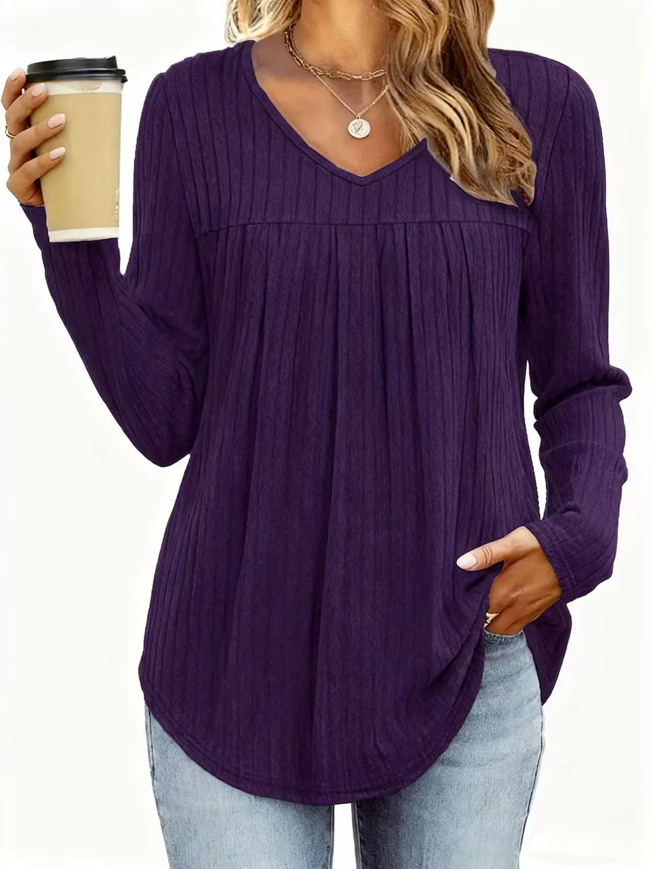 Plus-Size Women's Loose-Fitting, V-Neck, Long-Sleeved, Soft-Textured Winter Warm Top, Wrinkle-Resistant and Machine Washable, Solid Color with Chest Pleats and Flared Hem, Comfortable Fleece Fabric