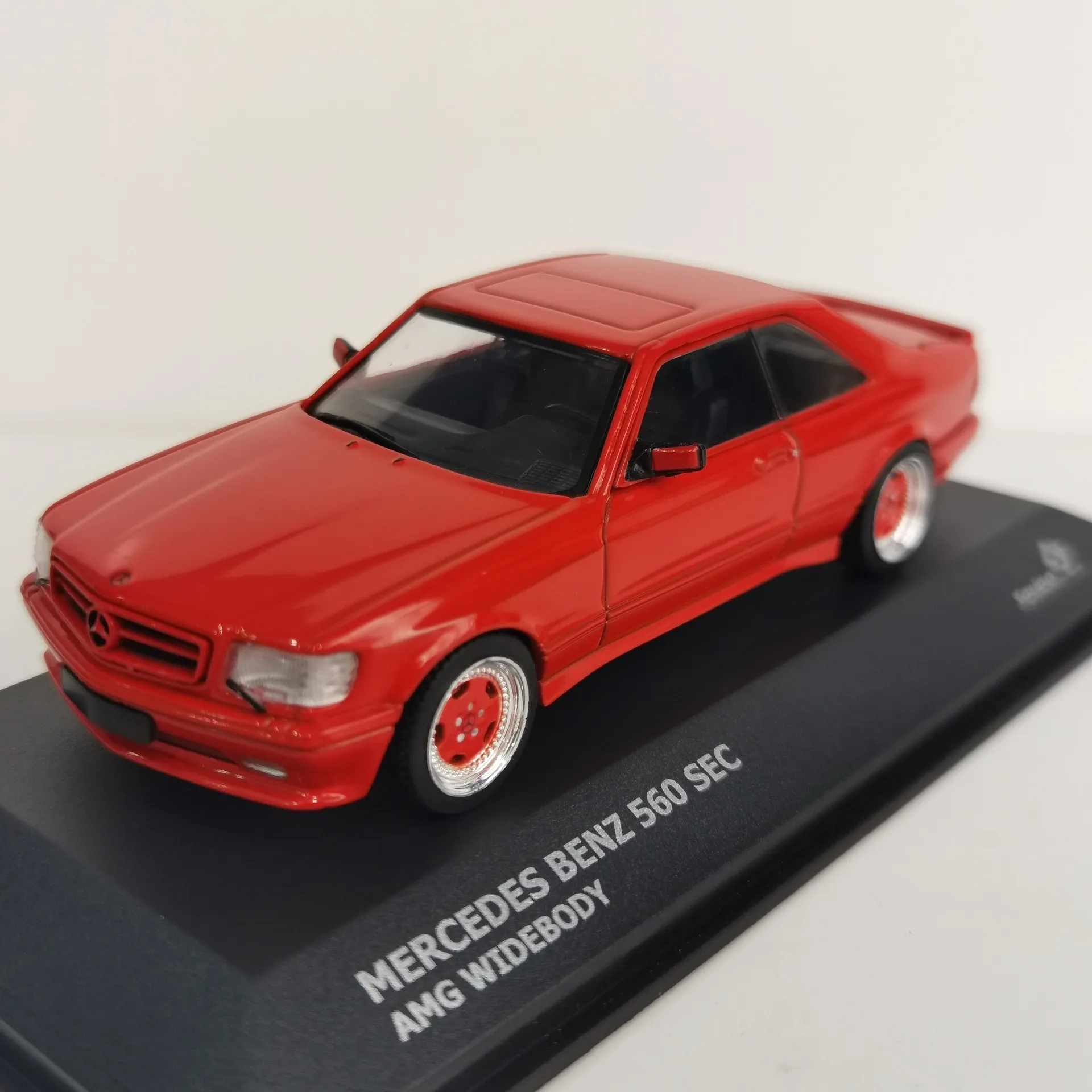 

Diecast SOLIDO 1/43 Scale BENZ 560 SEC AMG Benz Alloy Car Model Collectible Toy Gift Souvenir Display Ornament