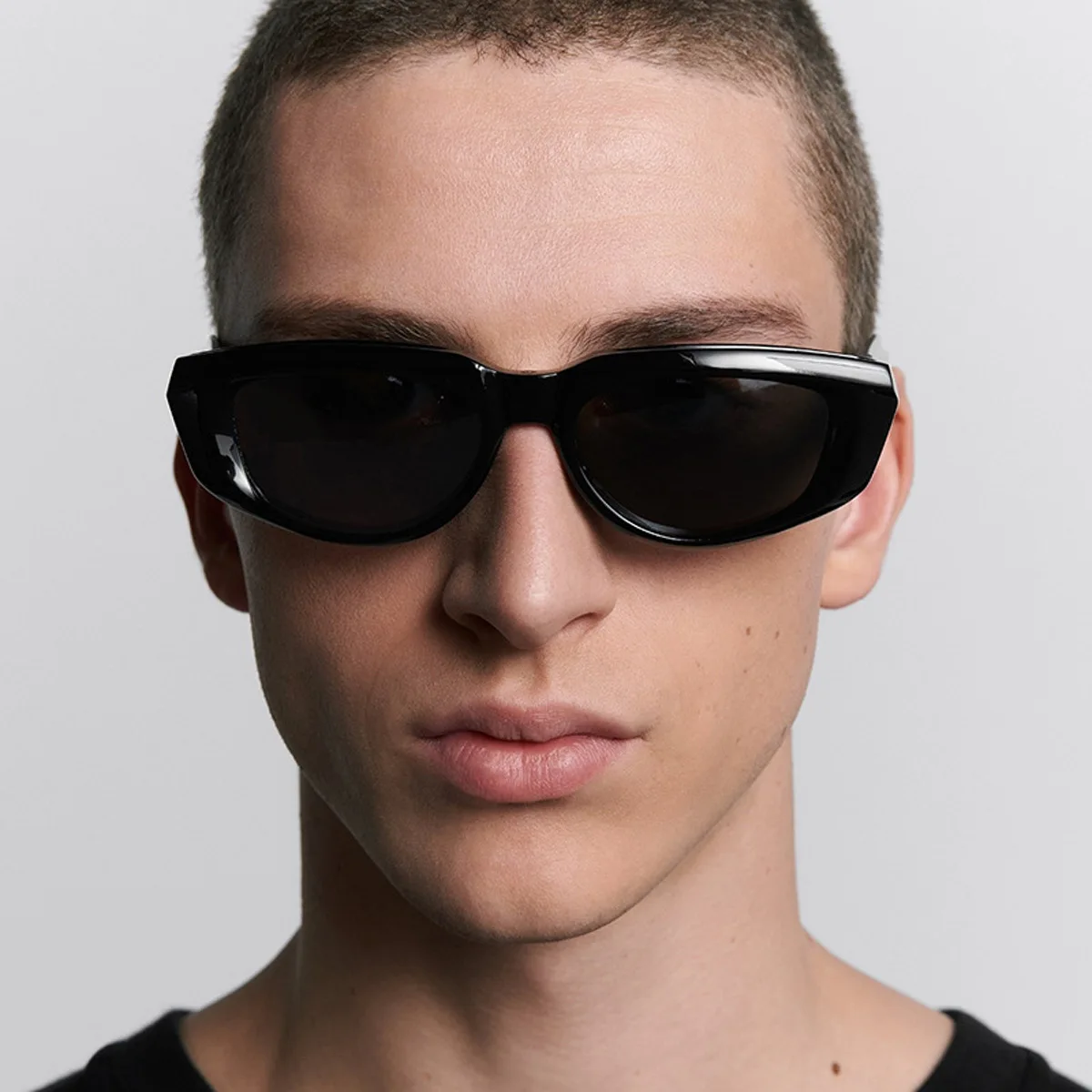 

Canbe New Cat Eye Sunglasses Men's High-end UV400 Women's Retro Black Small Frame Sunglasses