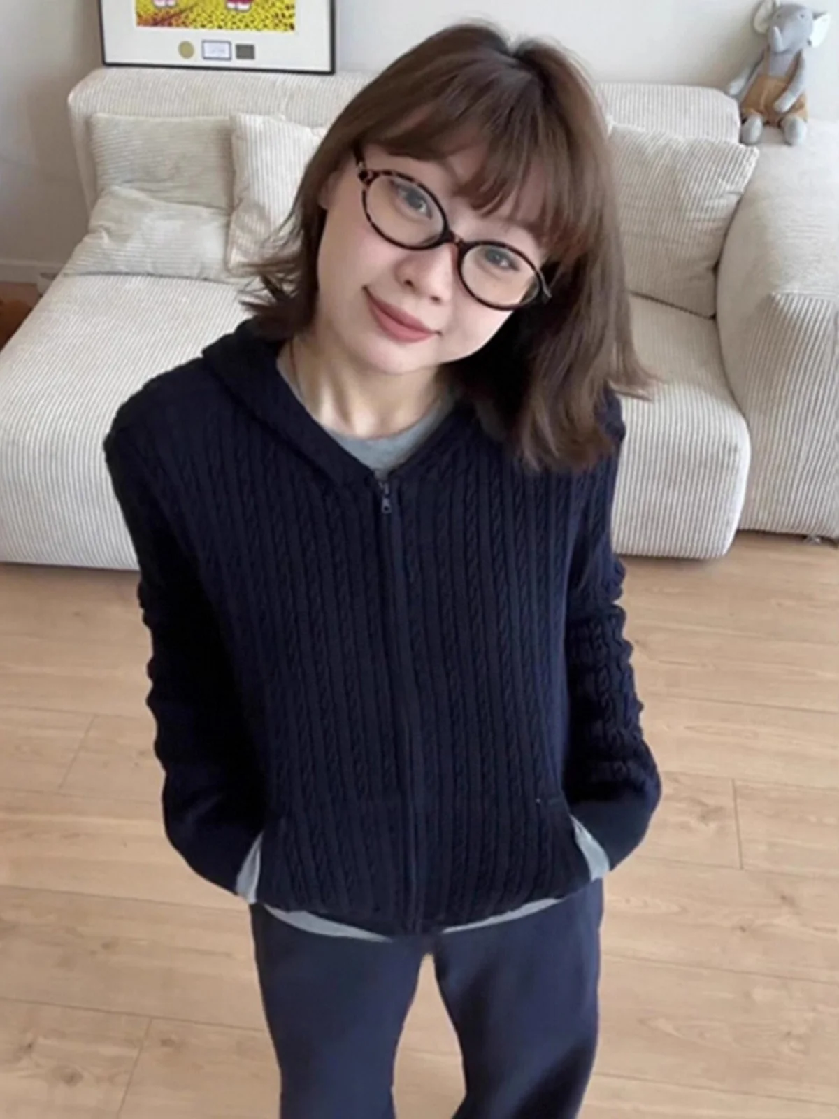 

Unique Beautiful Hooded Long Sleeve Knitted Top Women's Slim Fit Short Sweater Winter Fashionable Commute Style Garment