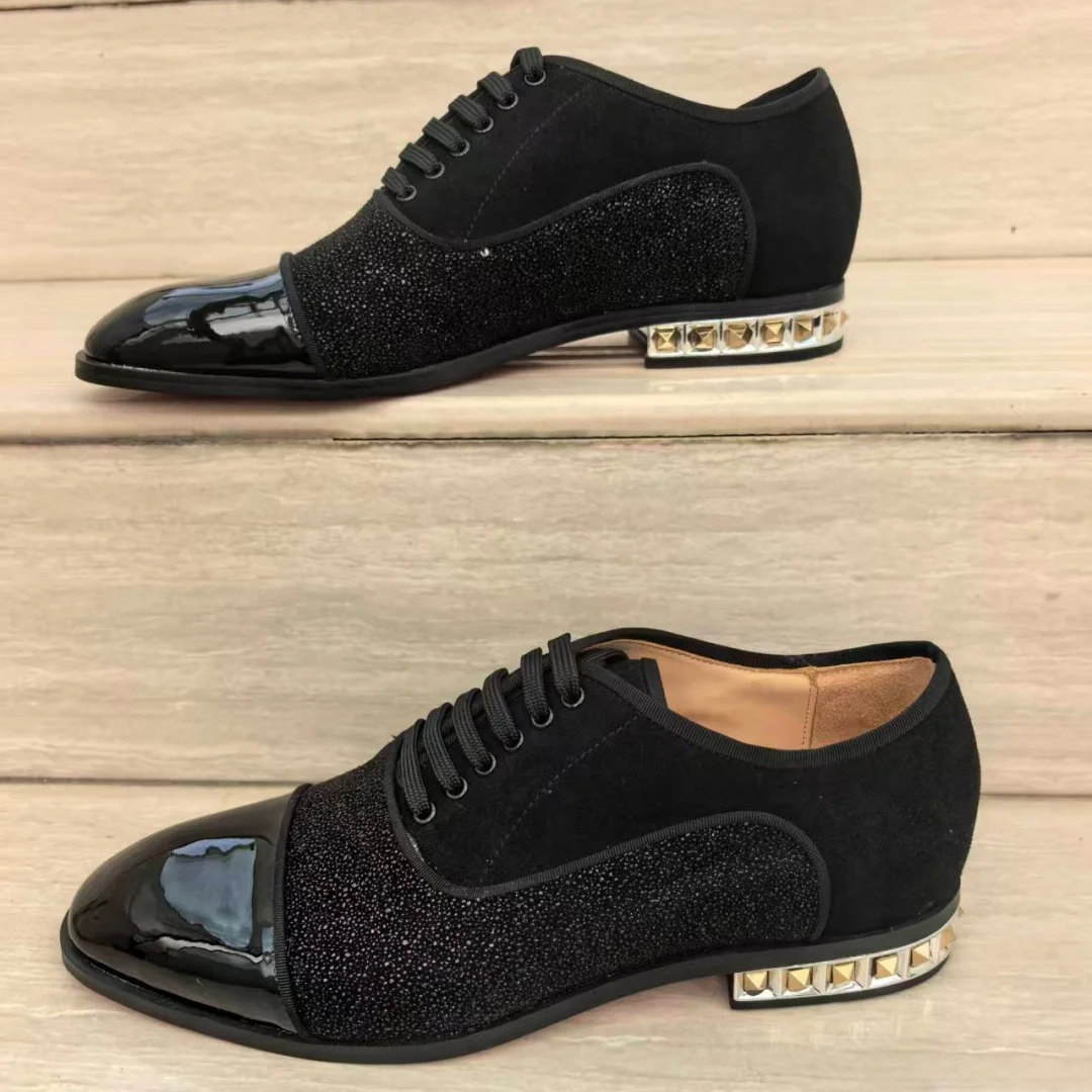 

Gold Rivets Decorate Heel Red Sole Black Patent Leather Shoes Low Heels Rhinestones Flannel Men’s Dress Shoe Business Style New